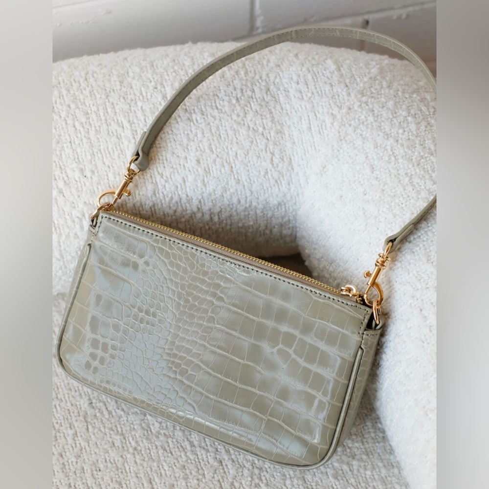BILLINI CINDY SHOULDER BAG - Picture 1 of 2